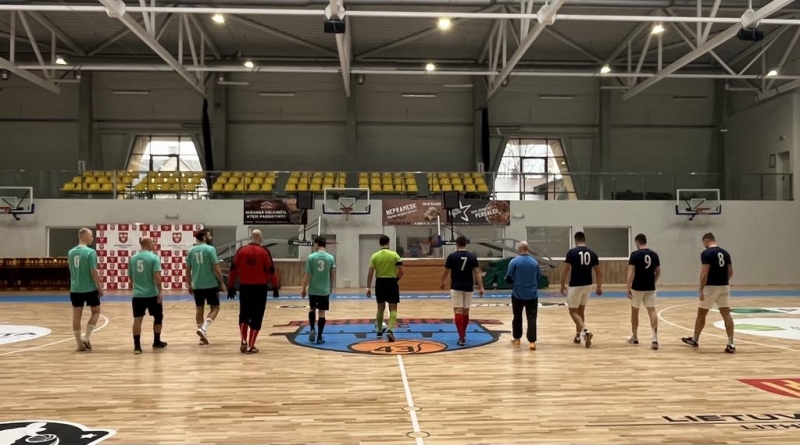 Atviros 2025 m. Jurbarko rajono salės futbolo pirmenybės keliasi į V-ąjį turą